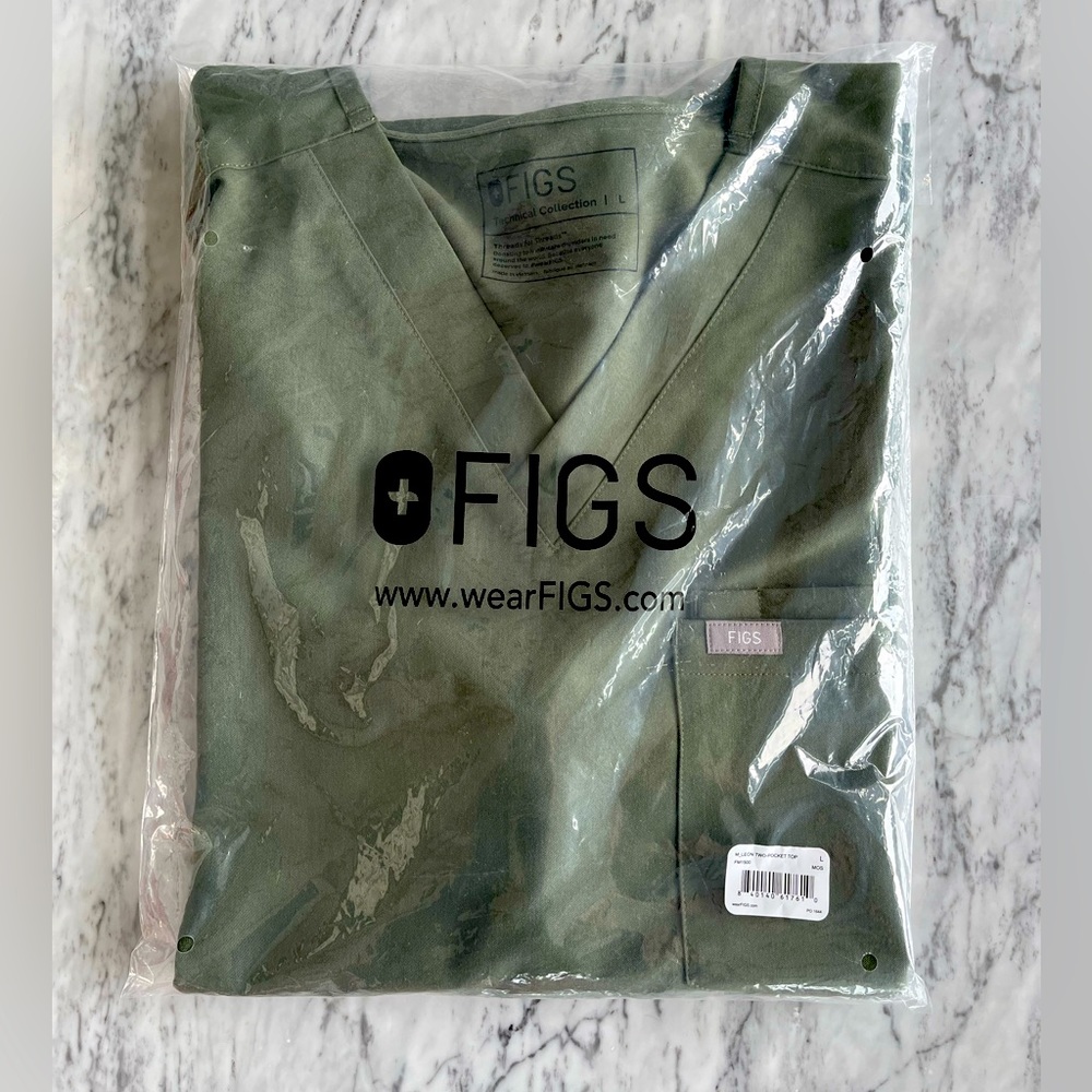 Figs Leon in limited edition color Moss, size Large.